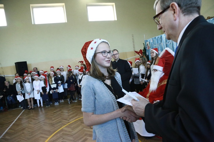 Szkolne Koło Caritas w Pustkowie