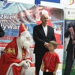 Św. Mikołaj z pływakami w Szczyrku