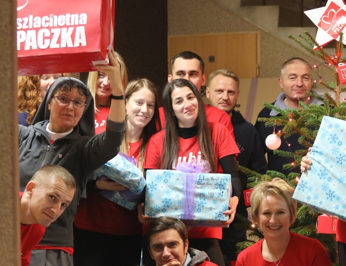 Szlachetna Paczka w Czechowicach-Dziedzicach - 2017