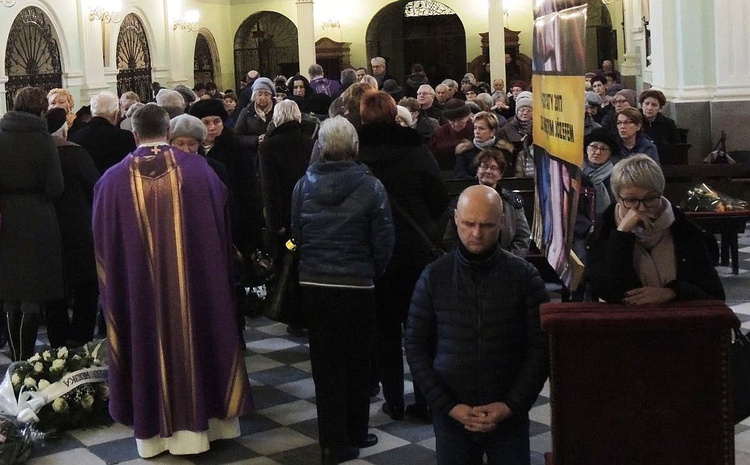 Ostatnie pożegnanie śp. dr. Tadeusza Niwińskiego