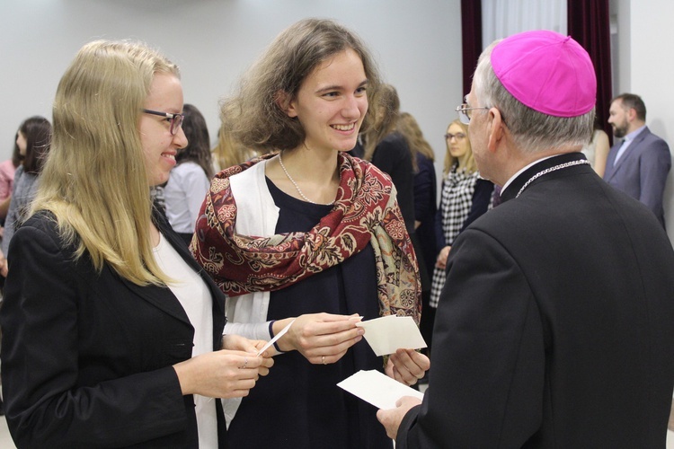 Spotanie abp. Marka Jędraszewskiego ze studentkami