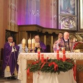 Koncelebrowanej Eucharystii w katedrze św. Mikołaja przewodniczył bp Piotr Greger