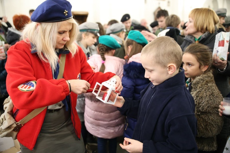 Przekazanie Światełka Betlejemskiego