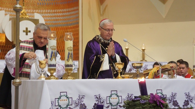 Poświęcenie figur apostołów w Ciechanowie