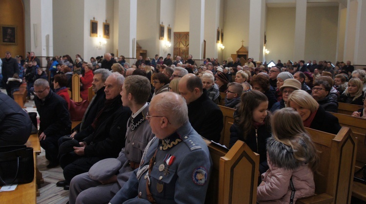 Poświęcenie figur apostołów w Ciechanowie