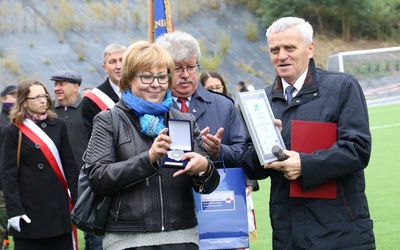 Uroczystość otwarcia stadionu w Stróżach