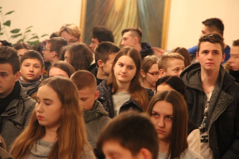 Młodzi na progu w Dąbrowie Tarnowskiej