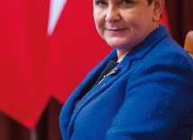 Fenomen Beaty Szydło polega na więzi, jaką wytworzyła z ludźmi, dla których pracowała, a więc z większością zwykłych Polaków.