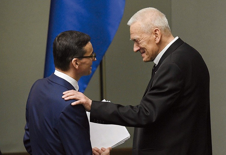 Mateusz Morawiecki z ojcem Kornelem, marszałkiem seniorem Sejmu, liderem partii Wolni i Solidarni.