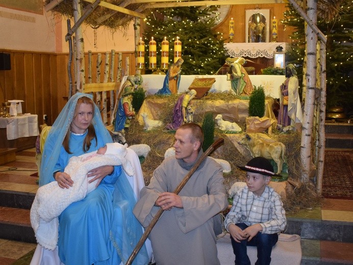 Smoszewo. Szopka bożonarodzeniowa w parafii św. Mateusza