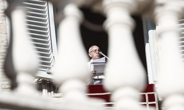 Papież: orędzie Jezusa prowokuje sumienia
