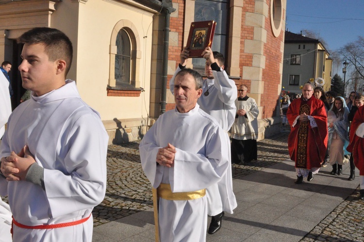 Bp nominat posyła kolędników misyjnych w Borzęcinie