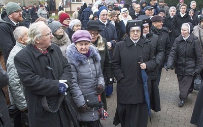 Bp Stanisław spoczął na Cmentarzu Bródzieńskim