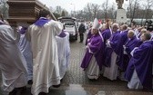 Dopełniał cierpień Chrystusa. Msza św. pogrzebowa