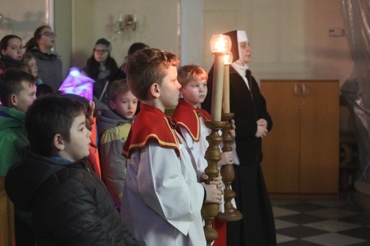 Akcja "Noś odblaski. Bądź widoczny na drodze" w kościele w Zabrzegu