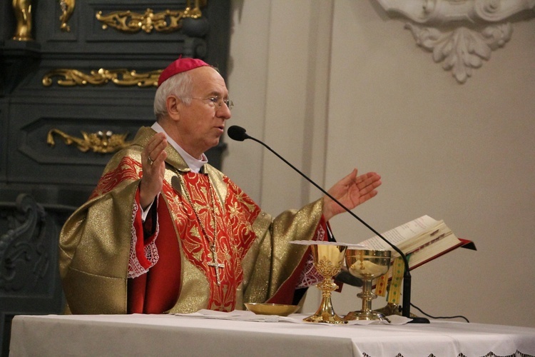 Zakończenie roku w katedrze łowickiej