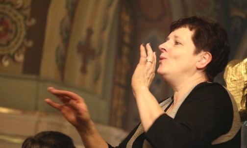 Zaśpiewali pod dyrekcją Magdaleny Rodak