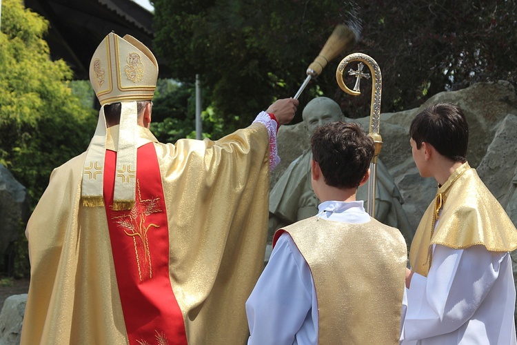 Czwarta rocznica sakry bp. Romana Pindla