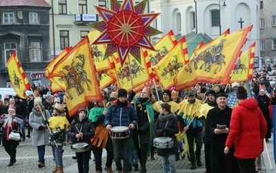 Orszak pod lubelską katedrą