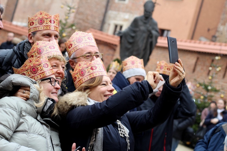 Z arcybiskupem i królem do Dzieciątka