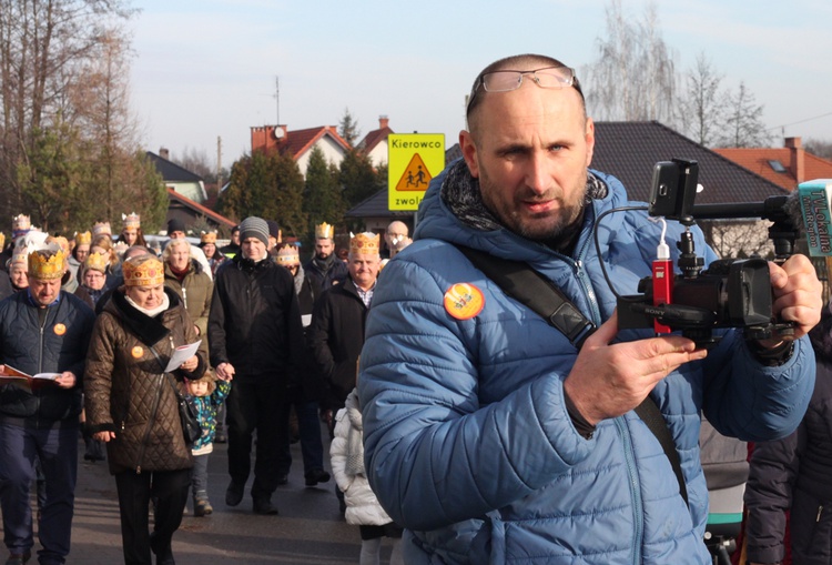 Z Nadolic Wielkich do Nadolic Małych