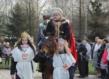 Trzy kolory, jeden pokłon