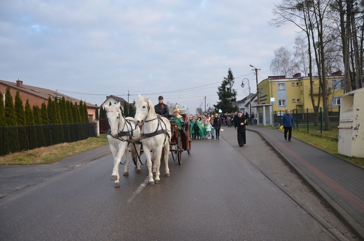 Karniewo. Orszak Trzech Króli