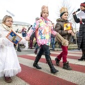 Szli pętlą w Piasecznie. Bo drogi do Boga są kręte