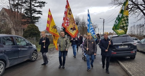 Orszak Trzech Króli w Smolcu cz. 1