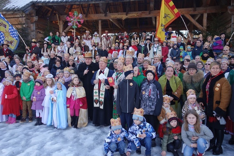 Z widokiem na ośnieżone Tatry 