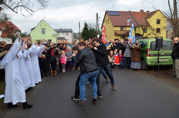 Orszak Trzech Króli w Mrozowie cz.2