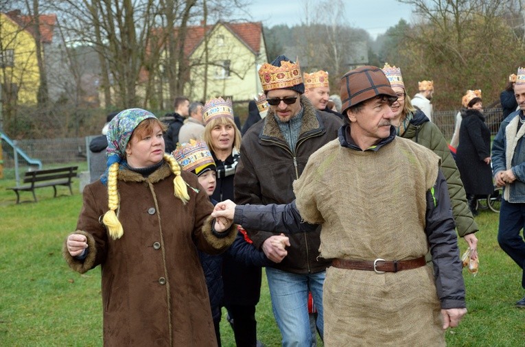 Orszak Trzech Króli w Mrozowie cz.2