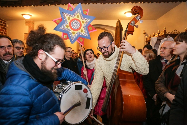 Kolędowanie w Kościółku Akademickim w Rybniku (6 styczynia 2018)