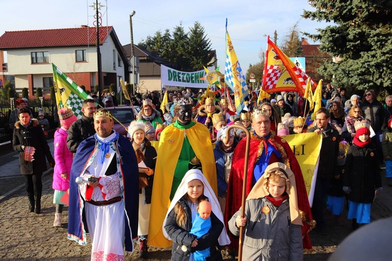 Orszak Trzech Króli drugi raz w Drezdenku 