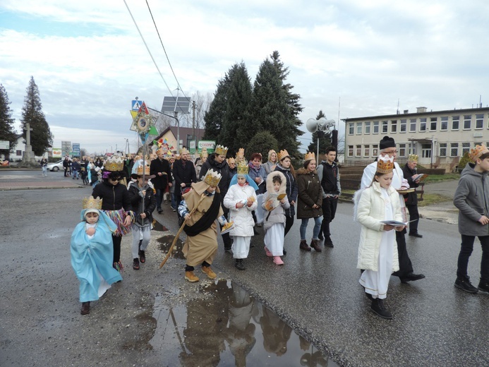 Borzęcin - Orszak Trzech Króli 2018 - nowe zdjęcia