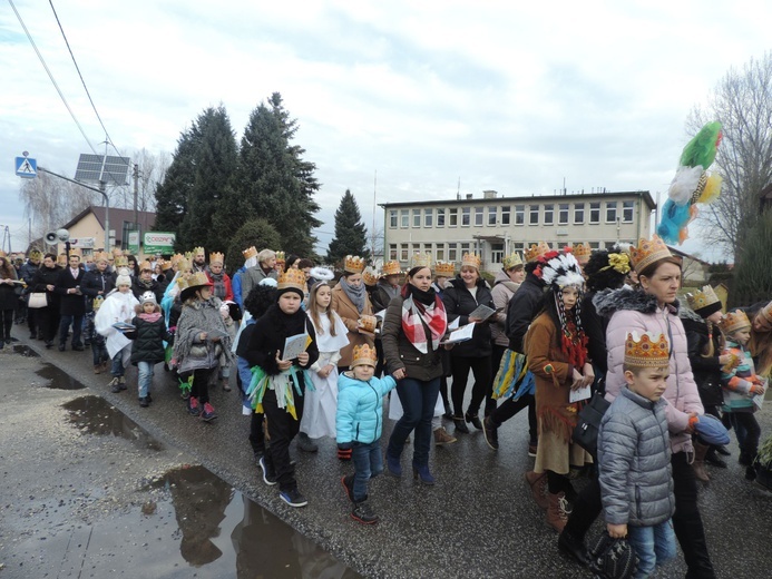 Borzęcin - Orszak Trzech Króli 2018 - nowe zdjęcia