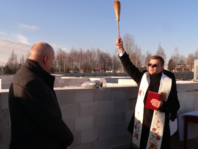 Budowa bloku socjalnego w Rawie Mazowieckiej