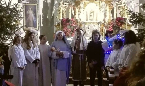 Jasełka na Pasterce o północy