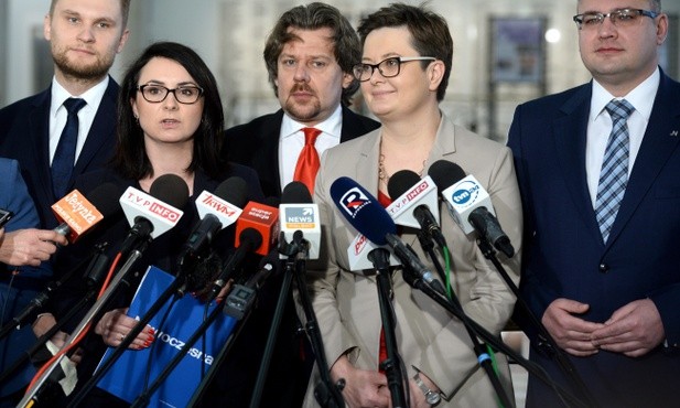 Posłowie Nowoczesnej ukarani za niegłosowanie za aborcją