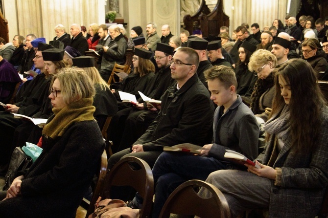 Nadanie tytułu doktora honoris causa prof. Rémiemu Brague'owi