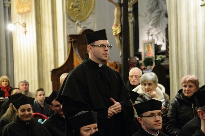 Nadanie tytułu doktora honoris causa prof. Rémiemu Brague'owi