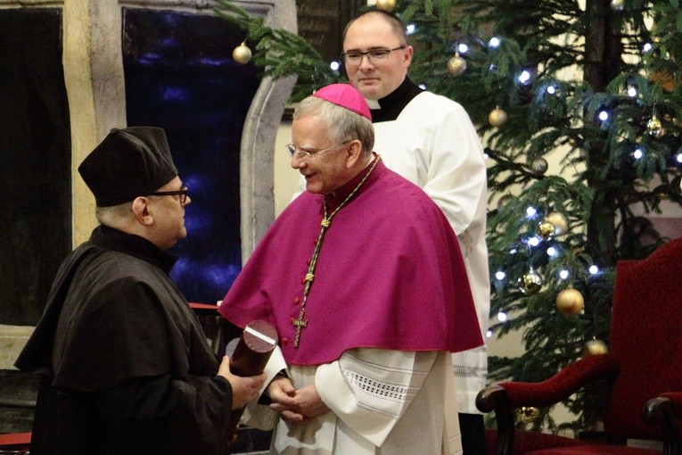 Nadanie tytułu doktora honoris causa prof. Rémiemu Brague'owi