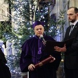 Nadanie tytułu doktora honoris causa prof. Rémiemu Brague'owi