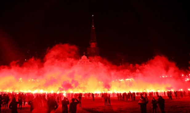 Kibice już po raz dziesiąty modlili się na Jasnej Górze