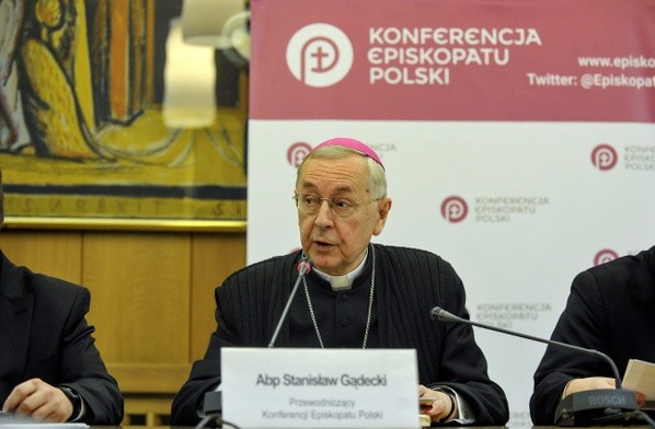 Abp Gądecki: Bezpieczeństwo uchodźcy, który potrzebuje pomocy, jest ważniejsze niż bezpieczeństwo narodowe