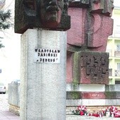 Pomnik na placu 1000-lecia w Tarnobrzegu.