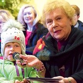 Teresa Lipowska zaśpiewała razem z dziewczynką.