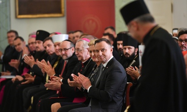Abp Gądecki: świętowanie odzyskania niepodległości wspólną sprawą Polaków
