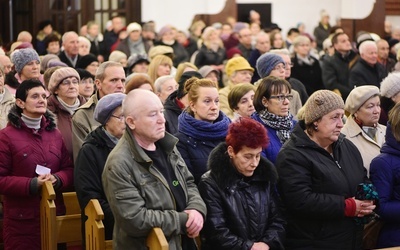 ▲	Wspólne celebrowanie Eucharystii powinno być dla chrześcijanina najważniejszym momentem każdej niedzieli.