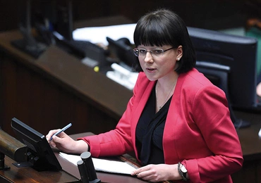 Obywatelski projekt „Zatrzymaj aborcję”, zakazujący zabijania nienarodzonych dzieci podejrzewanych o chorobę, zaprezentowała w Sejmie Kaja Godek.